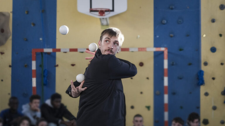 En souvenir du présent: Entretien